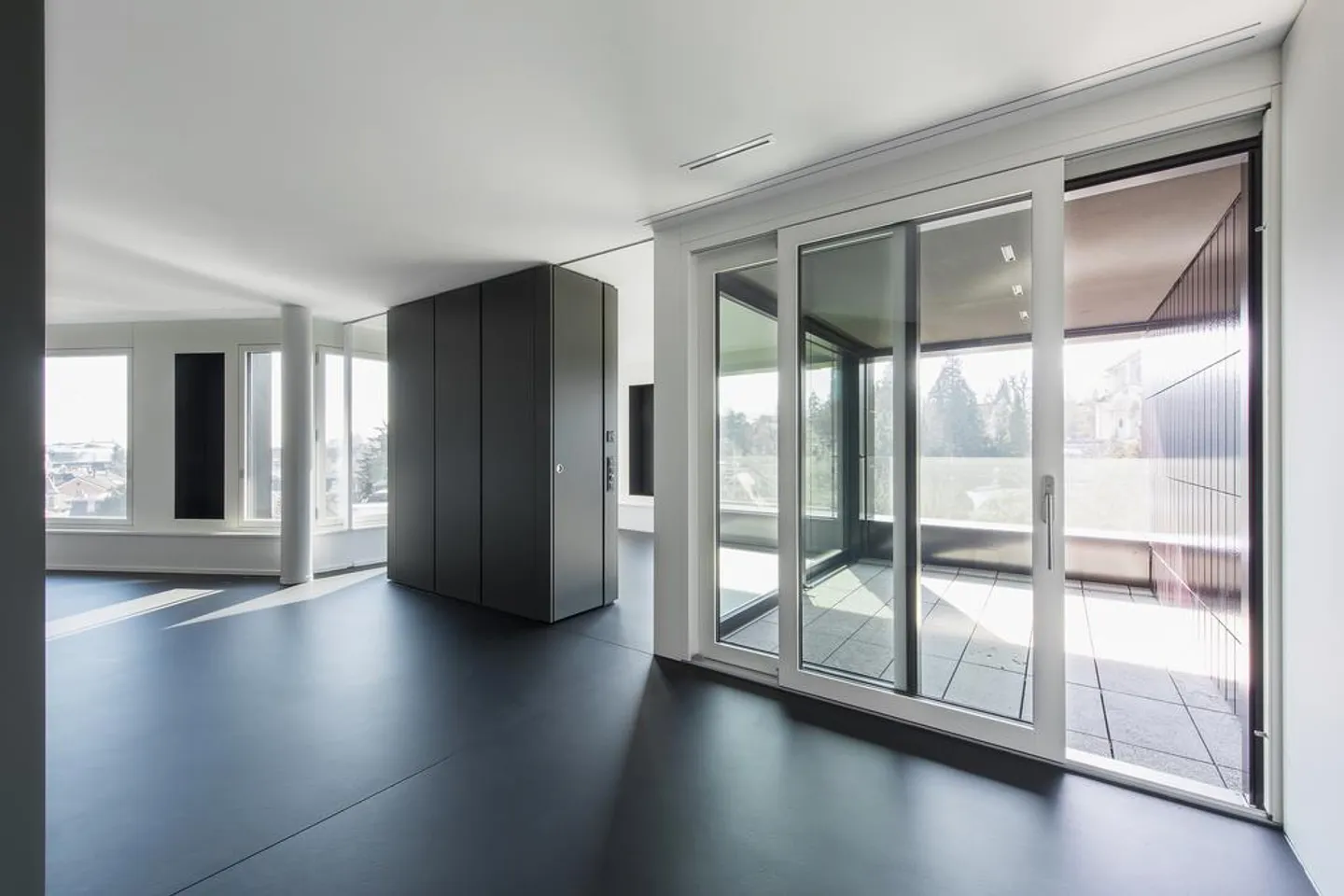 Live Above - Exklusive Mietwohnung über dem FIFA World Football Museum - Foto 4 von 5