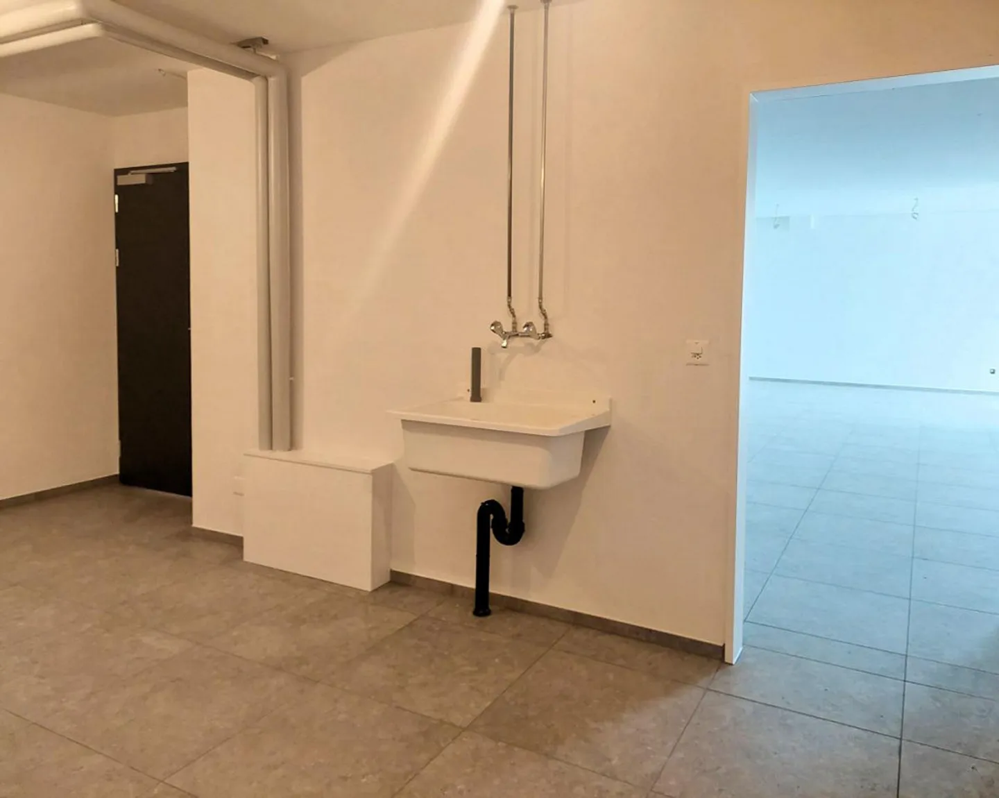 Moderne Gewerbefläche in Neubau  vielseitig nutzbar und ideal gelegen - Foto 5 von 7