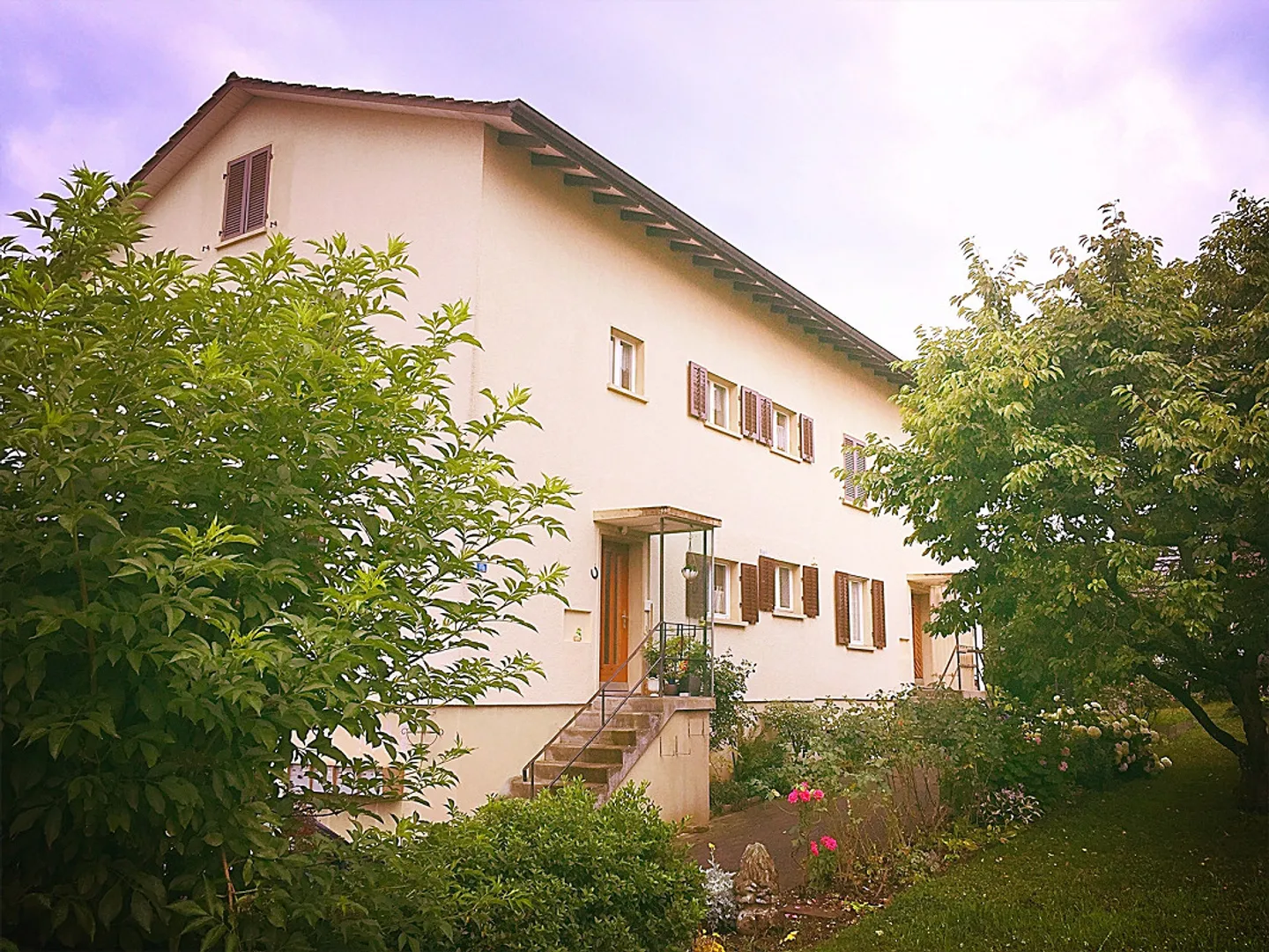 Beautiful and Quiet 2.5-Room Apartment - Photo 1 of 9