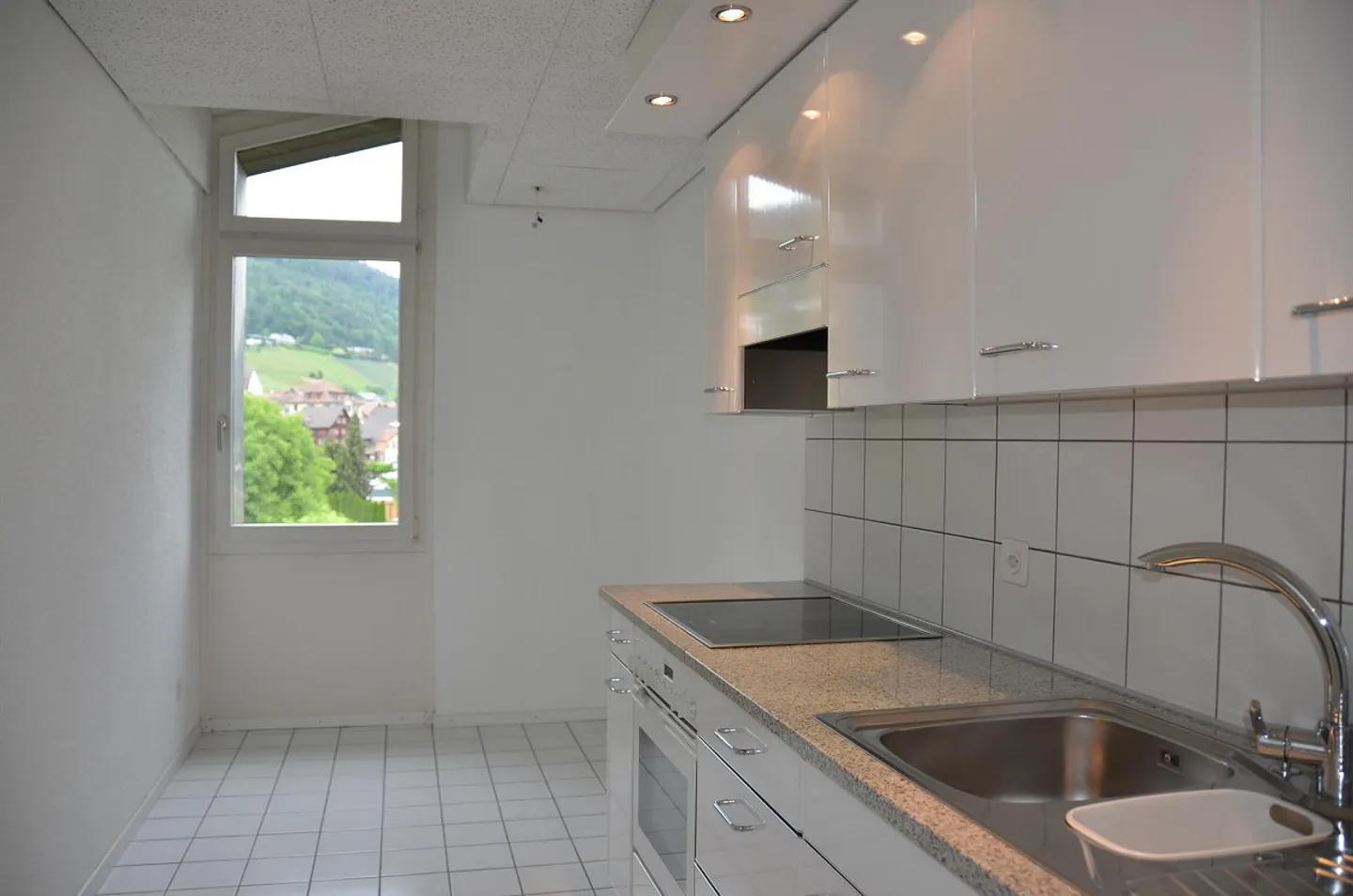 Grosszügige Dachwohnung mit Balkonen - Foto 6 von 19