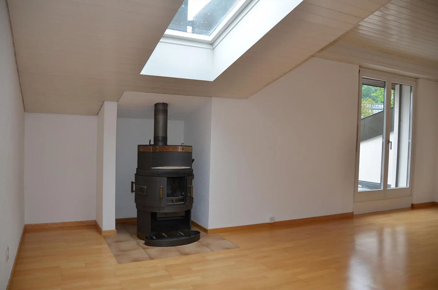 Grosszügige Dachwohnung mit Balkonen - Foto 9 von 19