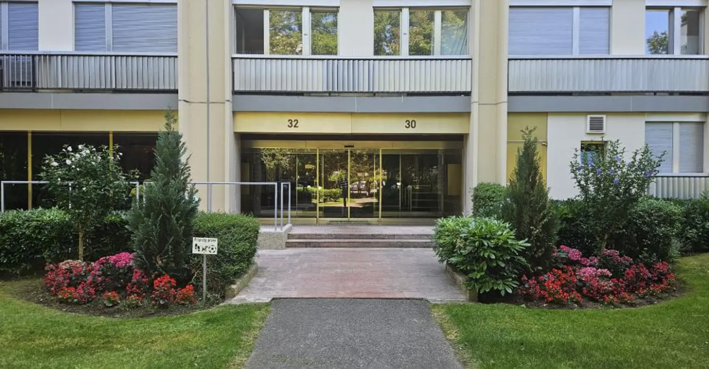 Champel - Sale in Real Estate Company - Photo 3 of 8