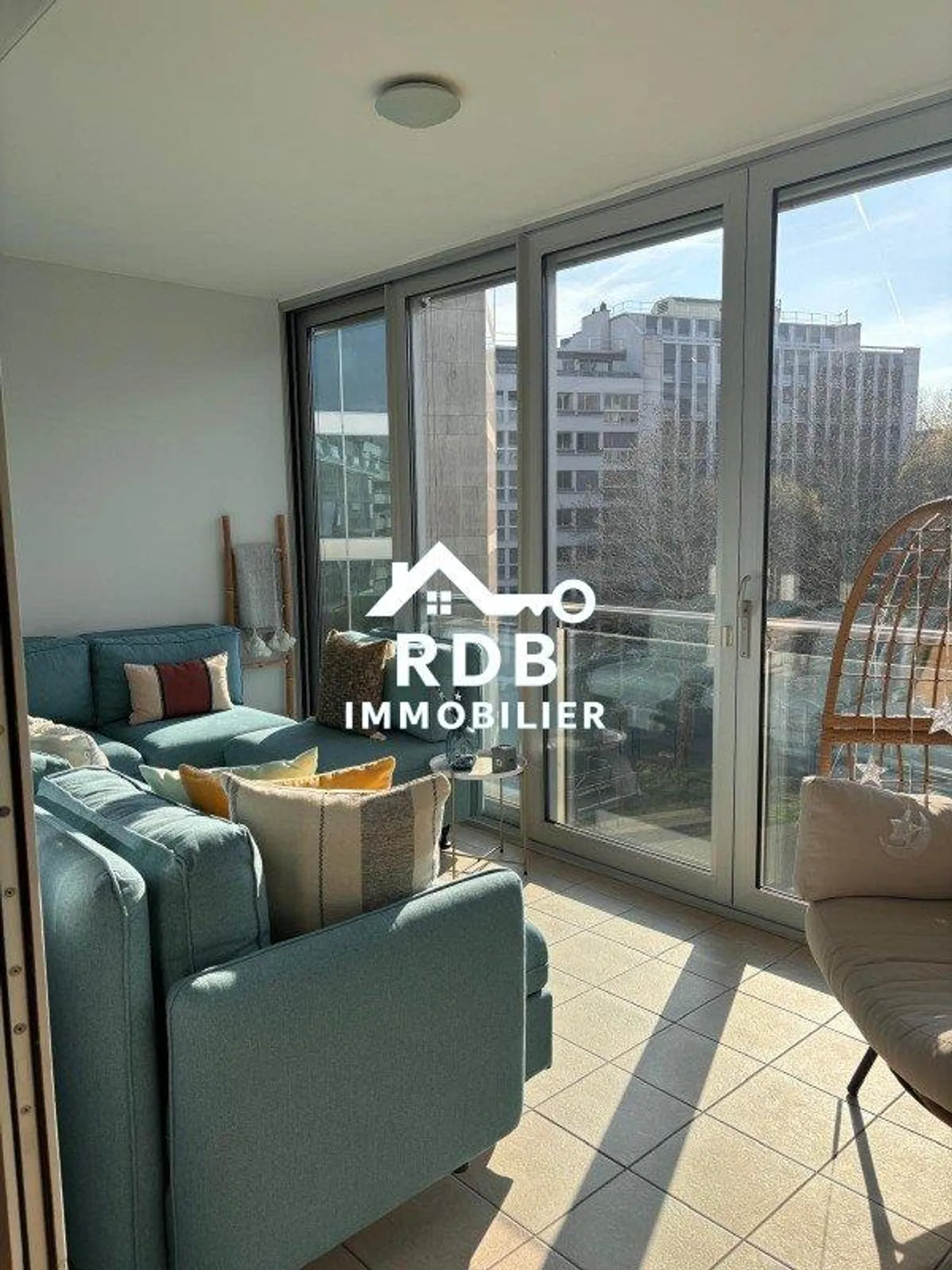 Appartement spacieux de 6 pièces à Genève - Photo 2 sur 9