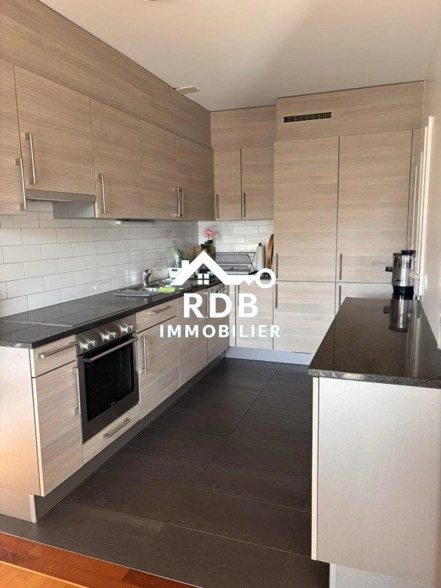 Appartement spacieux de 6 pièces à Genève - Photo 4 sur 9