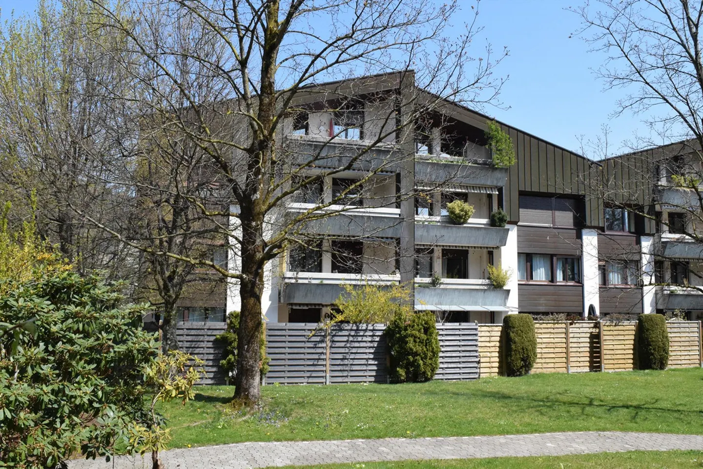 Grosszügige Dachwohnung mit Balkonen - Foto 19 von 19