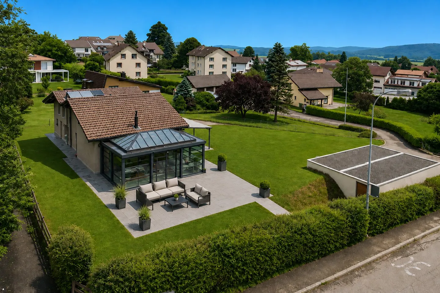 Geräumiges Familienhaus mit Garten - Foto 2 von 17