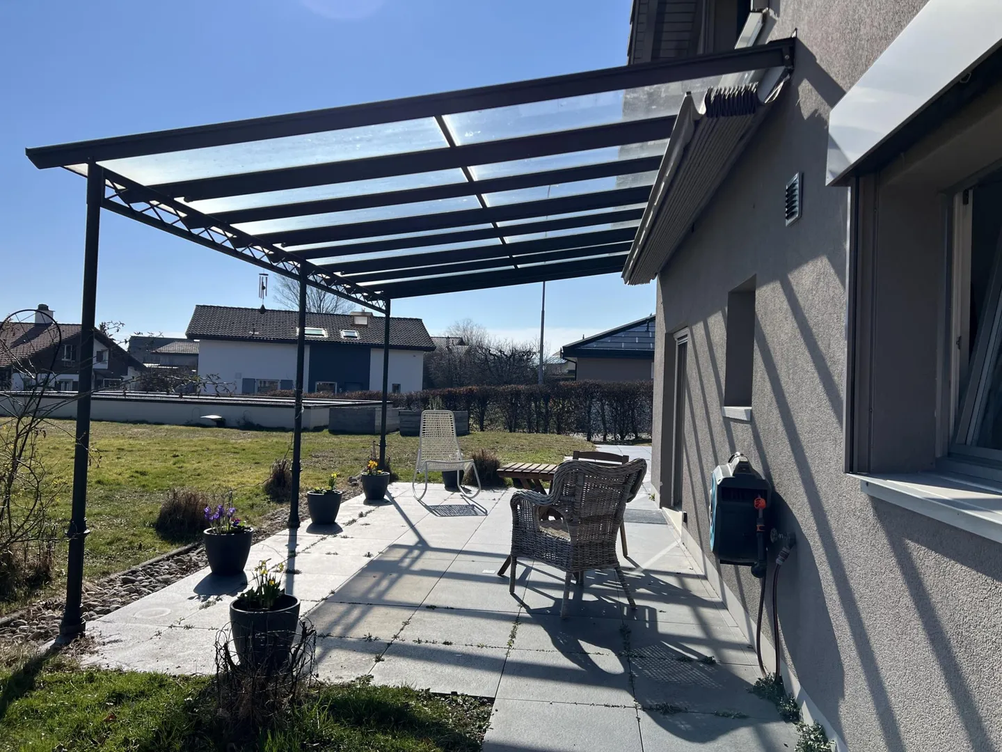 Geräumiges Familienhaus mit Garten - Foto 9 von 17