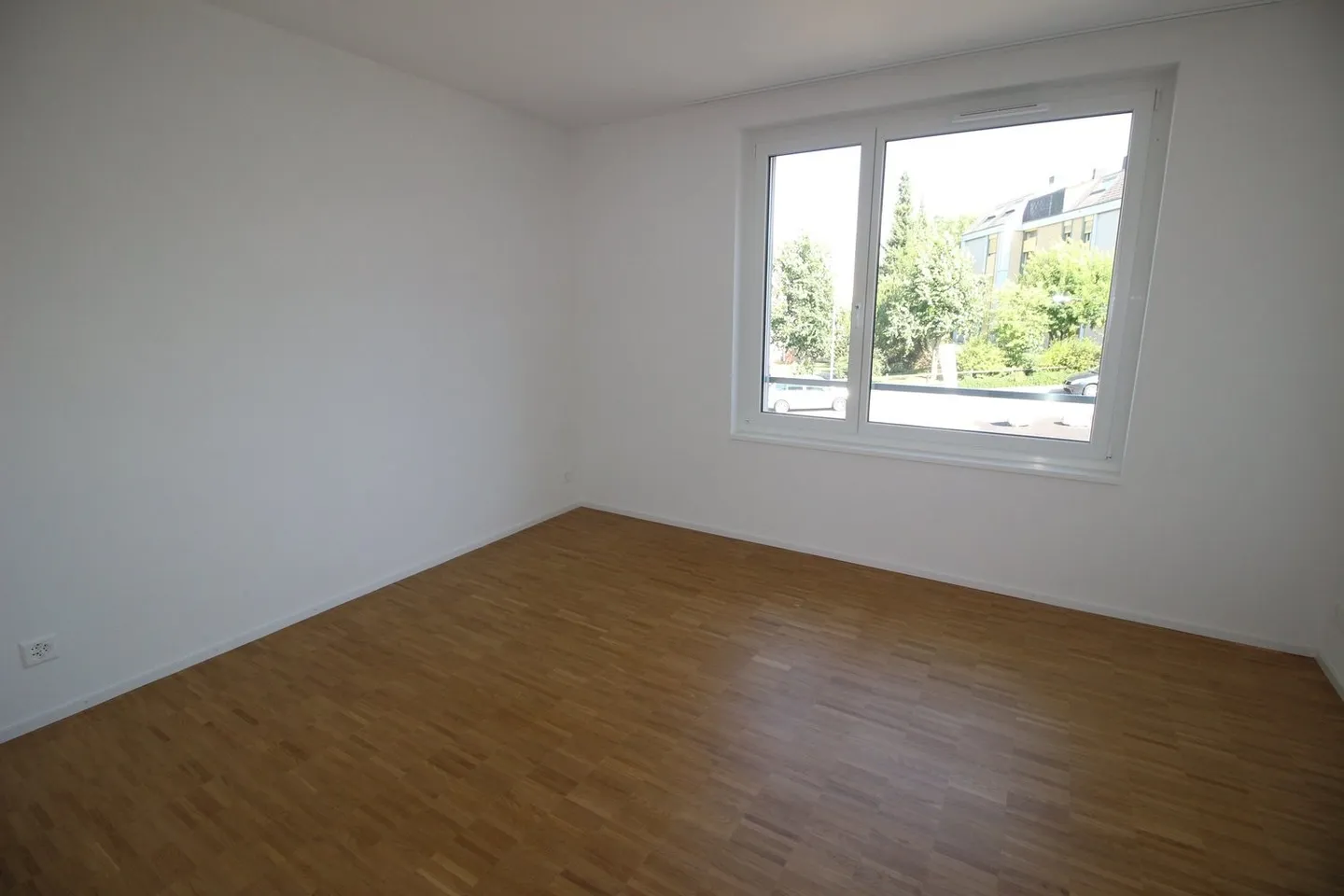 Apartment for rent - Photo 5 of 9