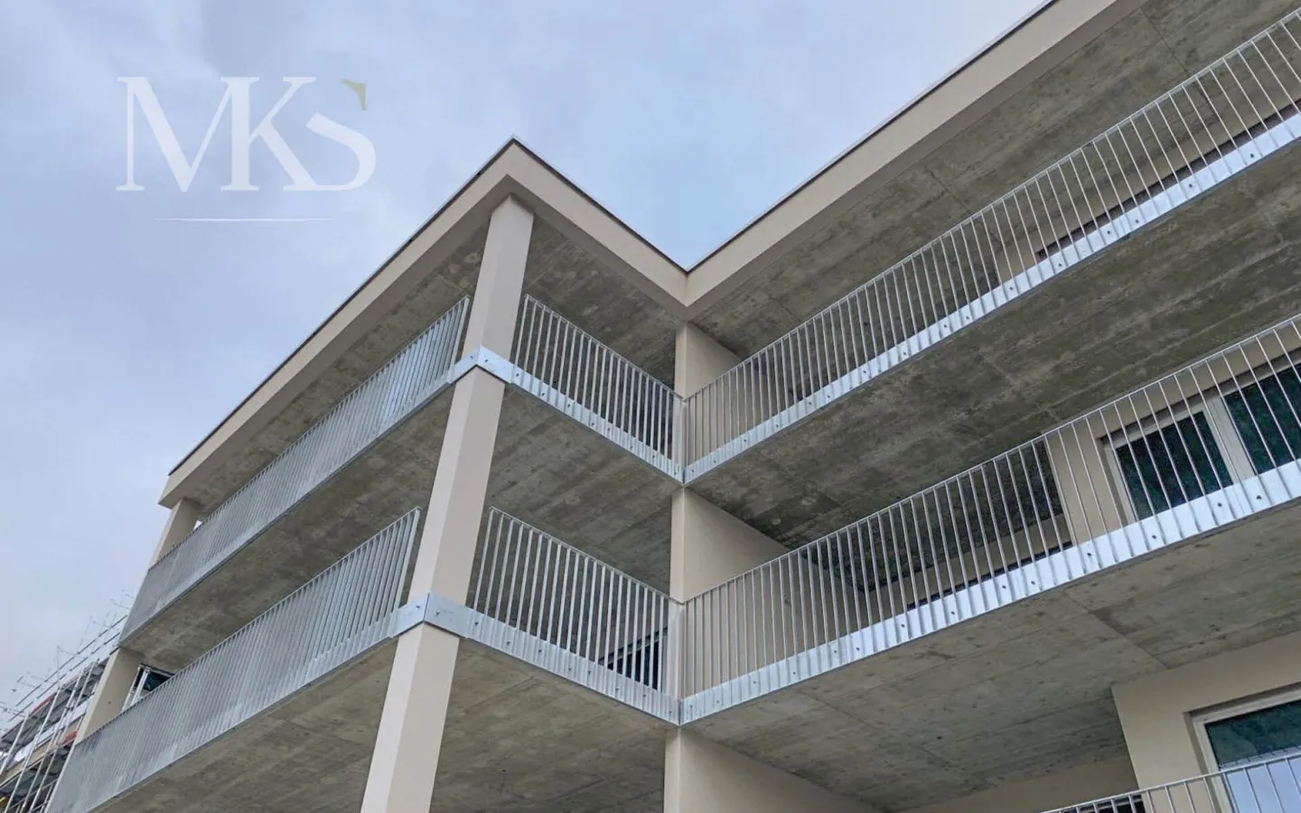 Ampio appartamento di 5,5 stanze in nuova costruzione a Visp (140 m2 con 34 m2 di balcone) - Foto 2 di 16