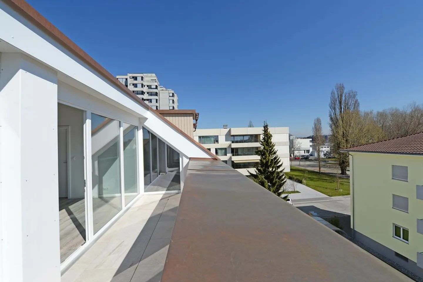 Moderno appartamento duplex di 3,5 stanze al 3° piano con balcone - Foto 9 di 11