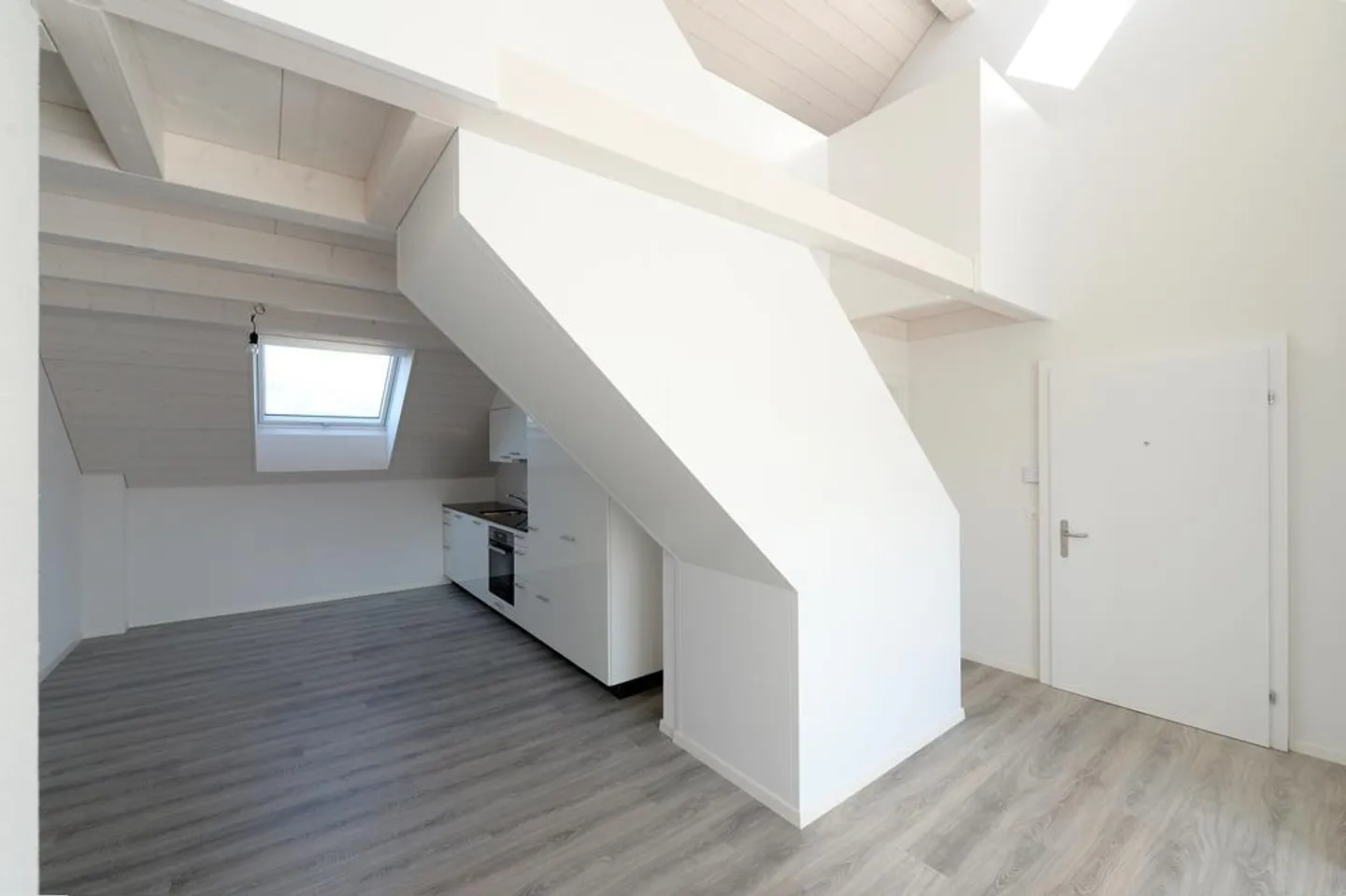 Moderno appartamento duplex di 3,5 stanze al 3° piano con balcone - Foto 6 di 11
