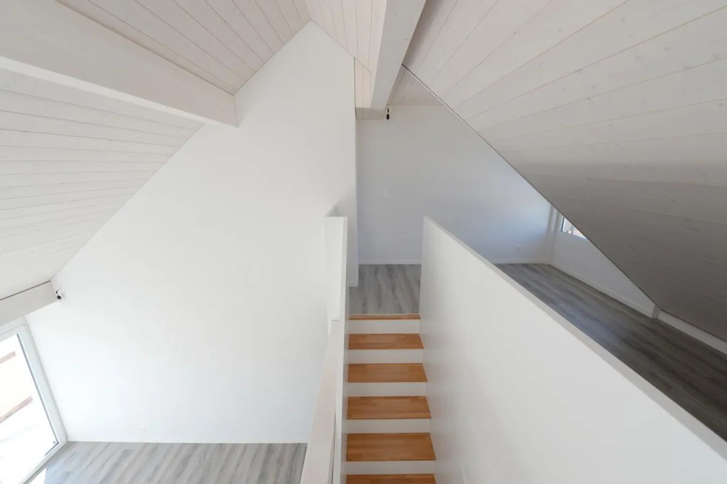 Moderno appartamento duplex di 3,5 stanze al 3° piano con balcone - Foto 8 di 11