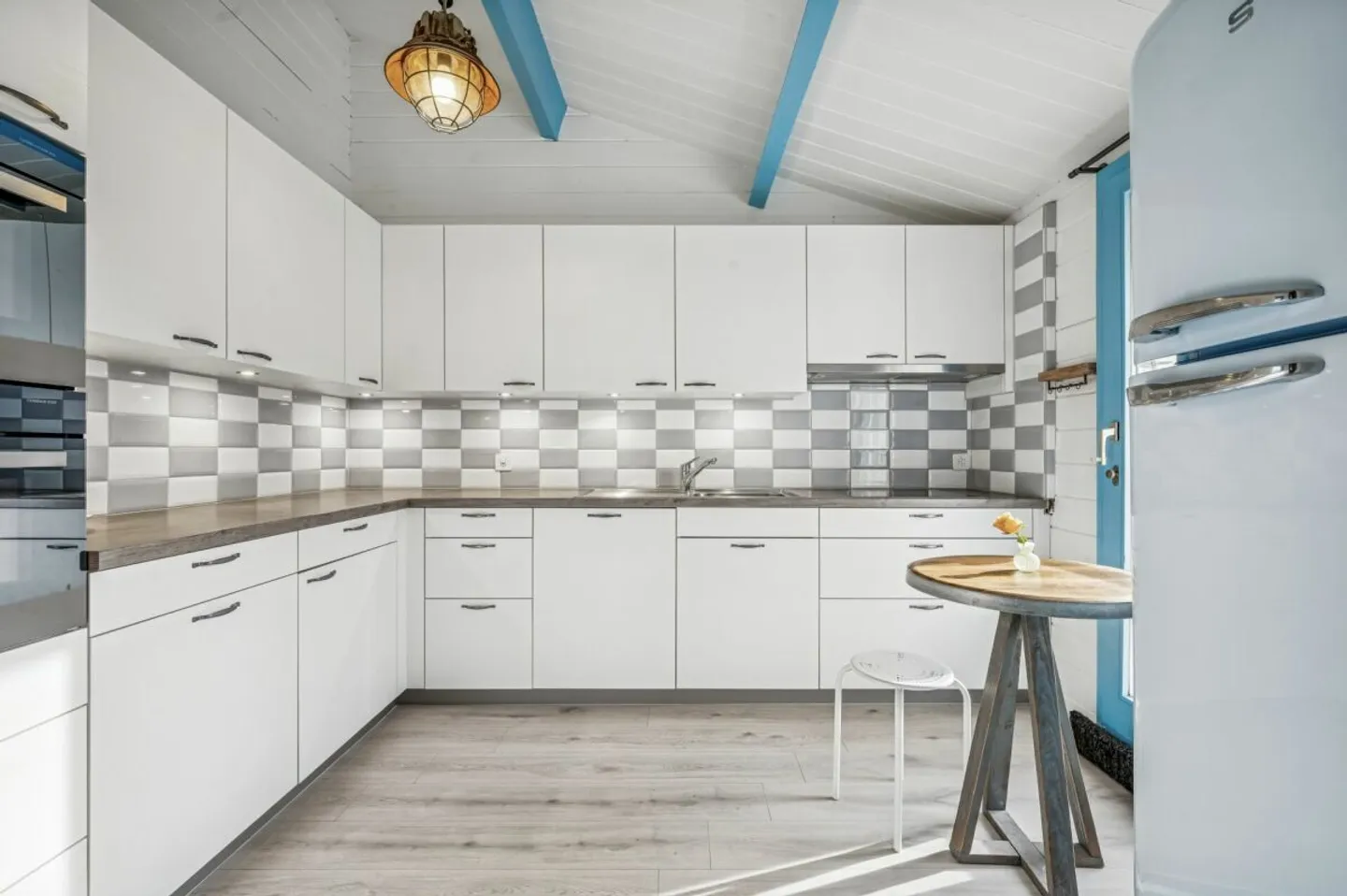 Incantevole casa unifamiliare in posizione naturale - Foto 2 di 13