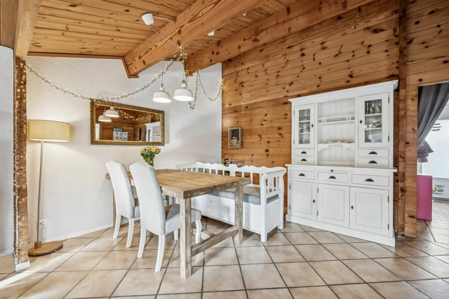 Incantevole casa unifamiliare in posizione naturale - Foto 3 di 13