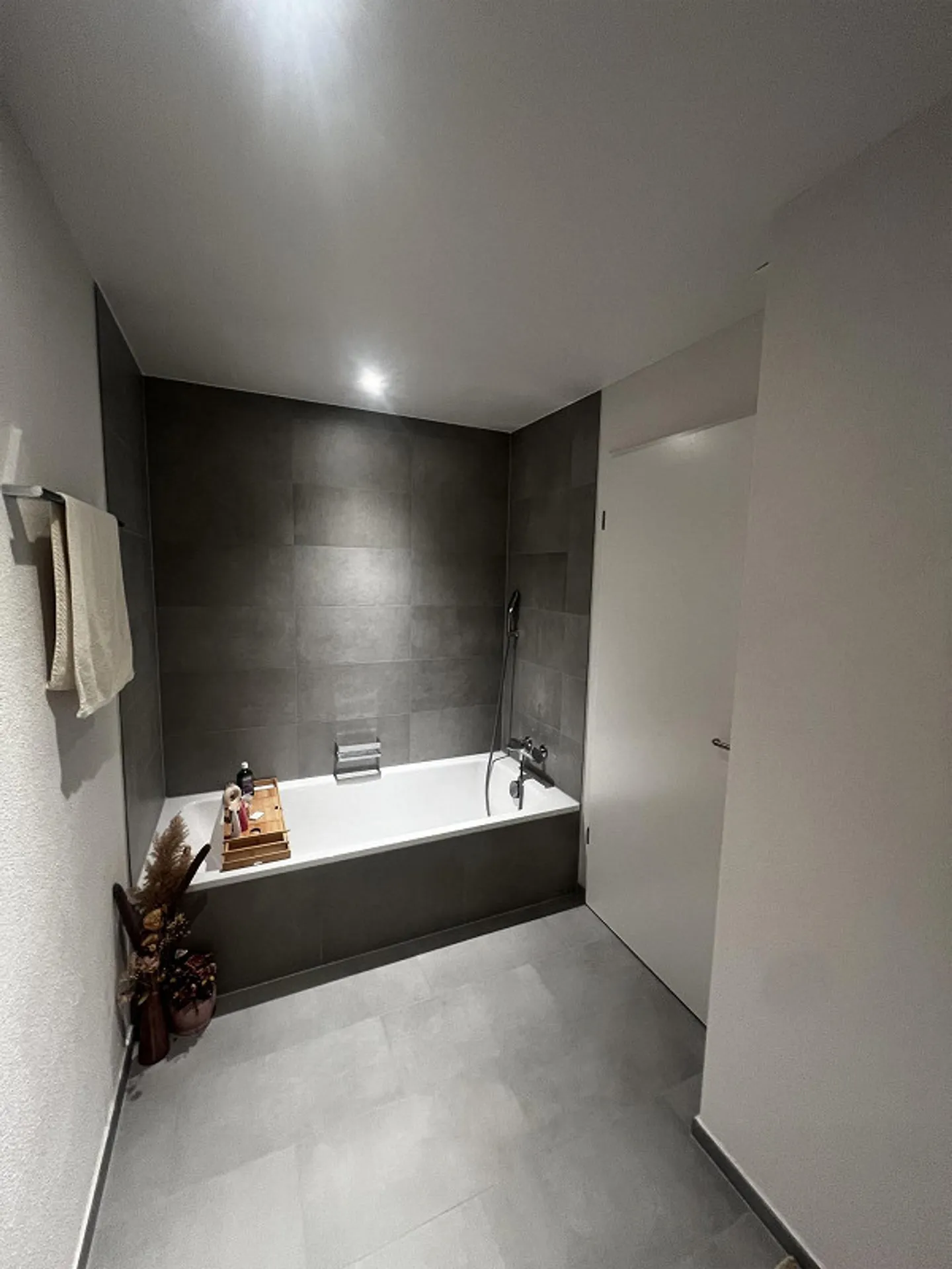 Appartement lumineux et moderne de 3,5 pièces - Photo 21 sur 23