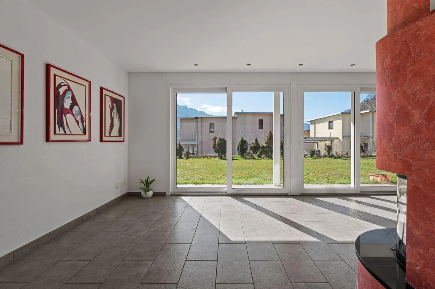 Spaziosa casa unifamiliare a Galbisio - Foto 6 von 20