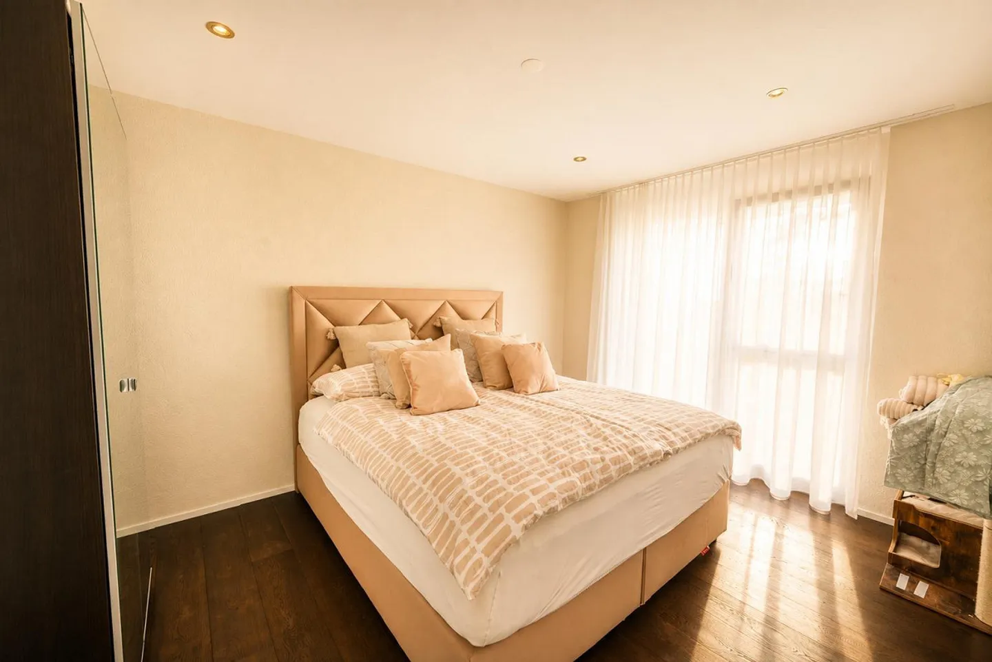 Luxury Without Compromise - Photo 11 of 18