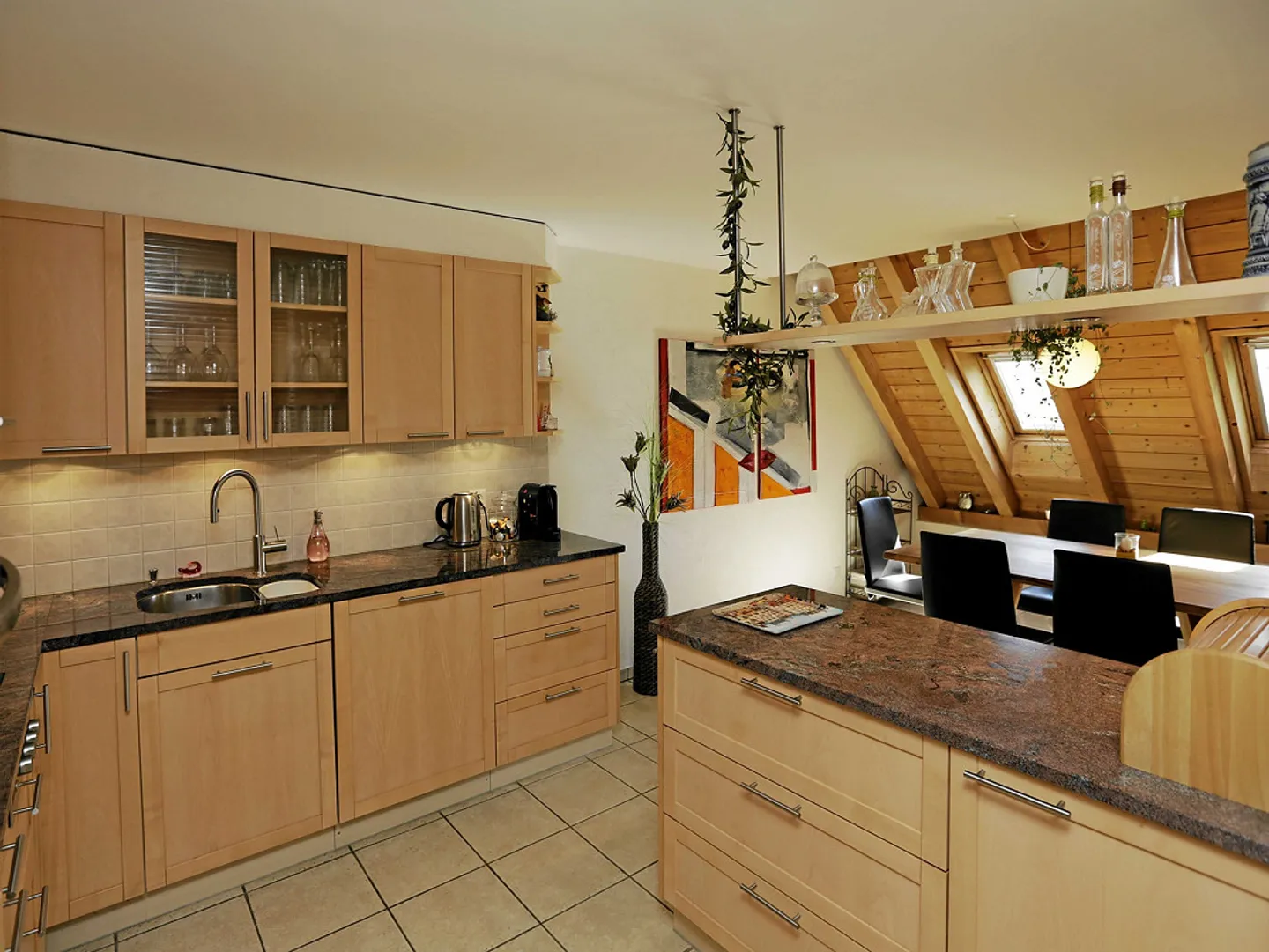 Grosszügige  4 1/2  Zimmer Attikawohnung  inkl.  Einstellhallenplatz - Foto 11 von 23