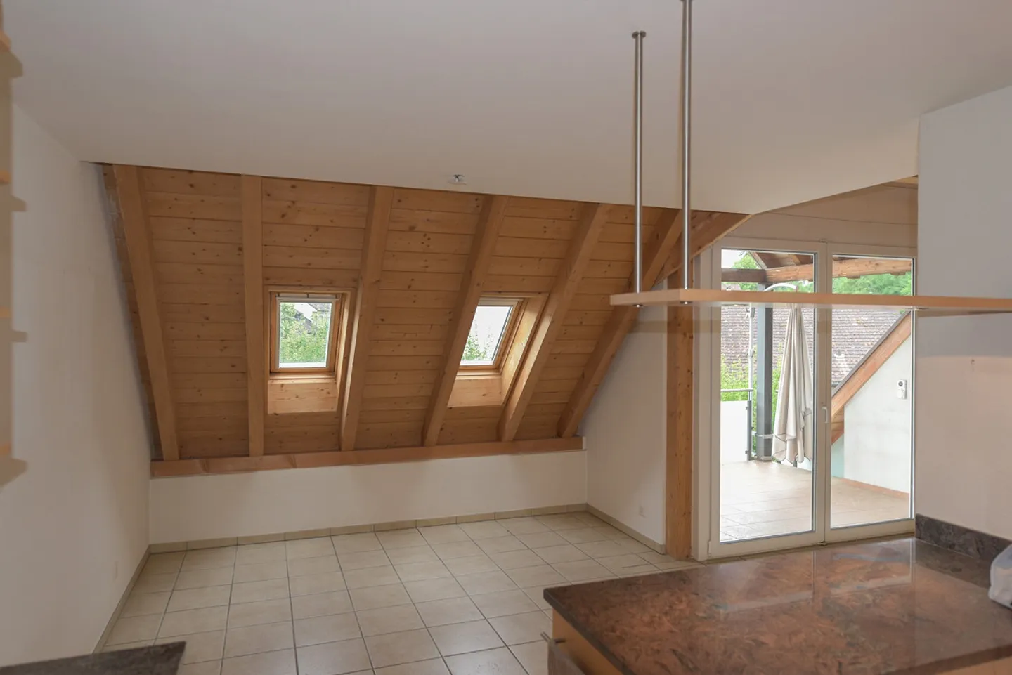 Grosszügige  4 1/2  Zimmer Attikawohnung  inkl.  Einstellhallenplatz - Foto 13 von 23