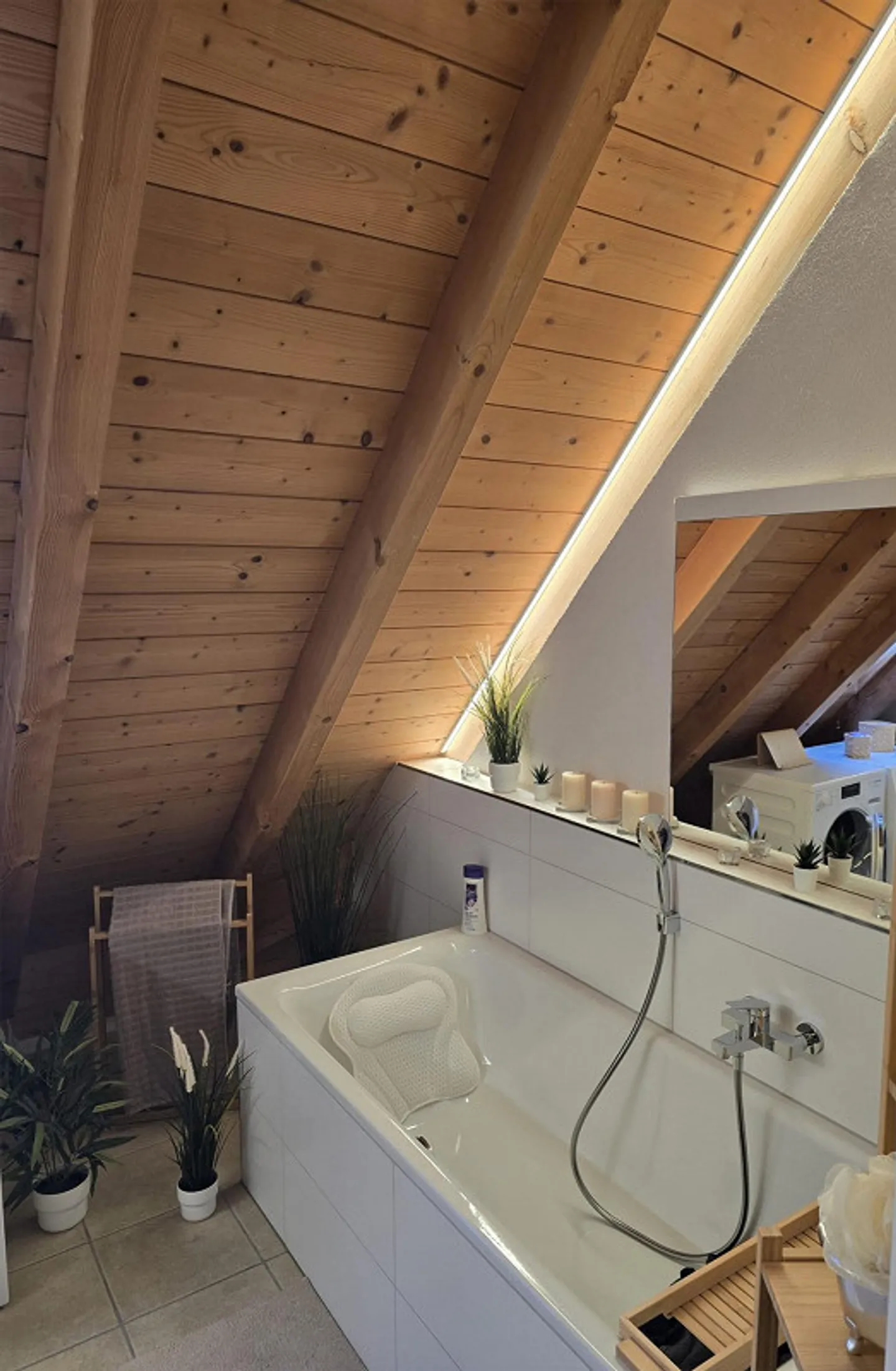 Grosszügige  4 1/2  Zimmer Attikawohnung  inkl.  Einstellhallenplatz - Foto 17 von 23