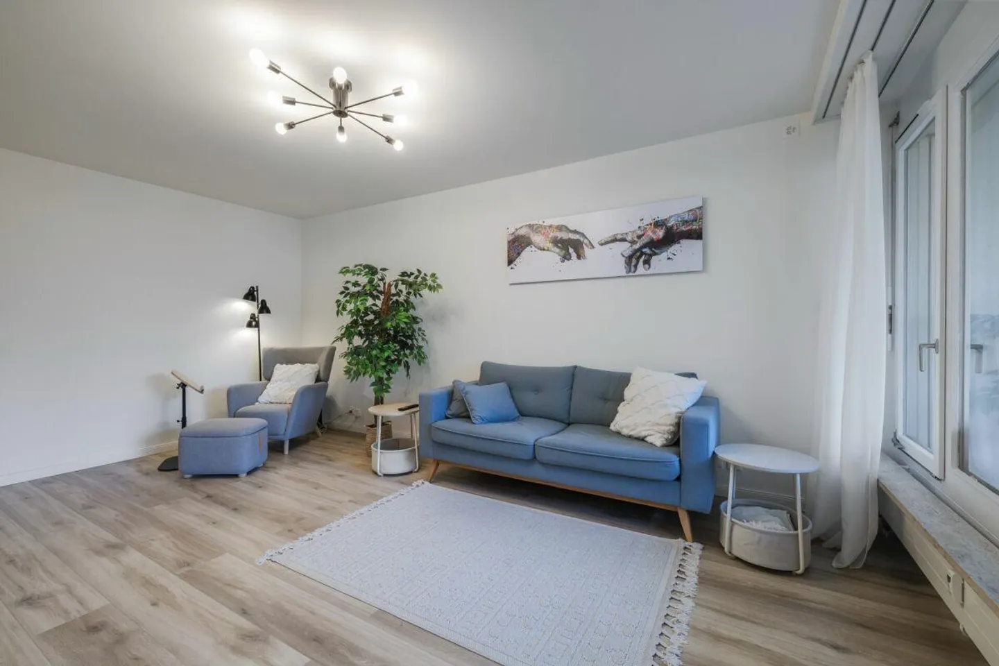 Moderne 2.5-Zimmer Wohnung mit Balkon - Foto 3 von 15