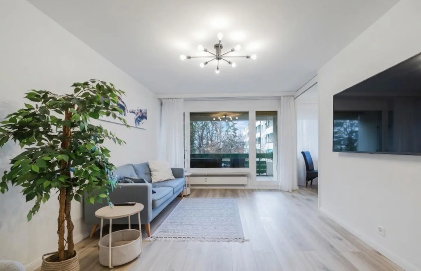 Moderne 2.5-Zimmer Wohnung mit Balkon - Foto 1 von 15