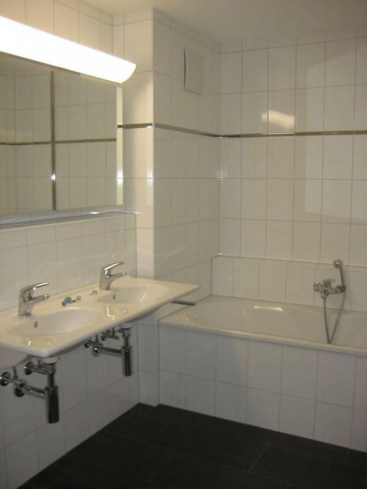 Geräumige Wohnung für Pendler - Foto 8 von 8