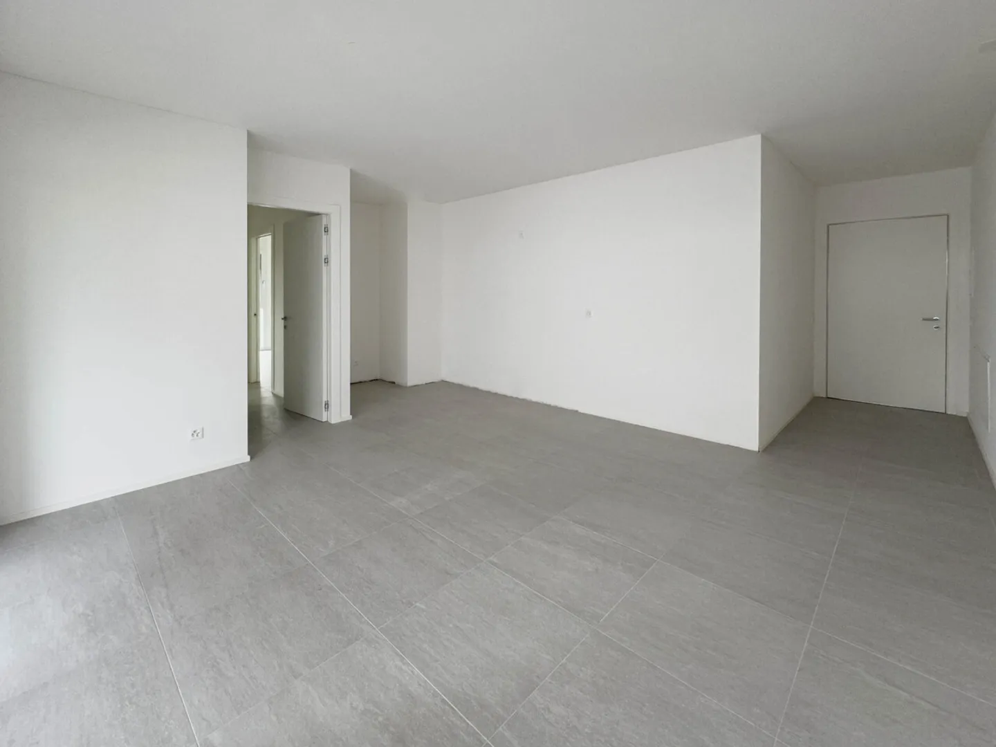 Appartamento in vendita - Foto 2 di 9