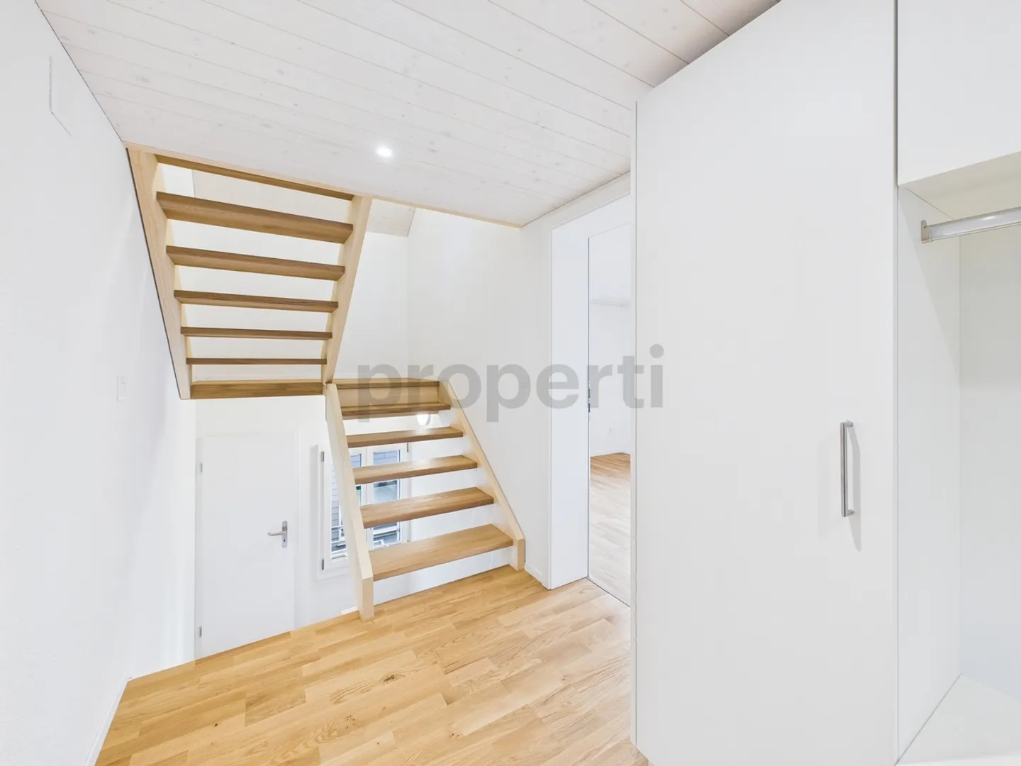Appartamento duplex ristrutturato di 3,5 locali in una posizione fiscalmente favorevole - Foto 10 di 12