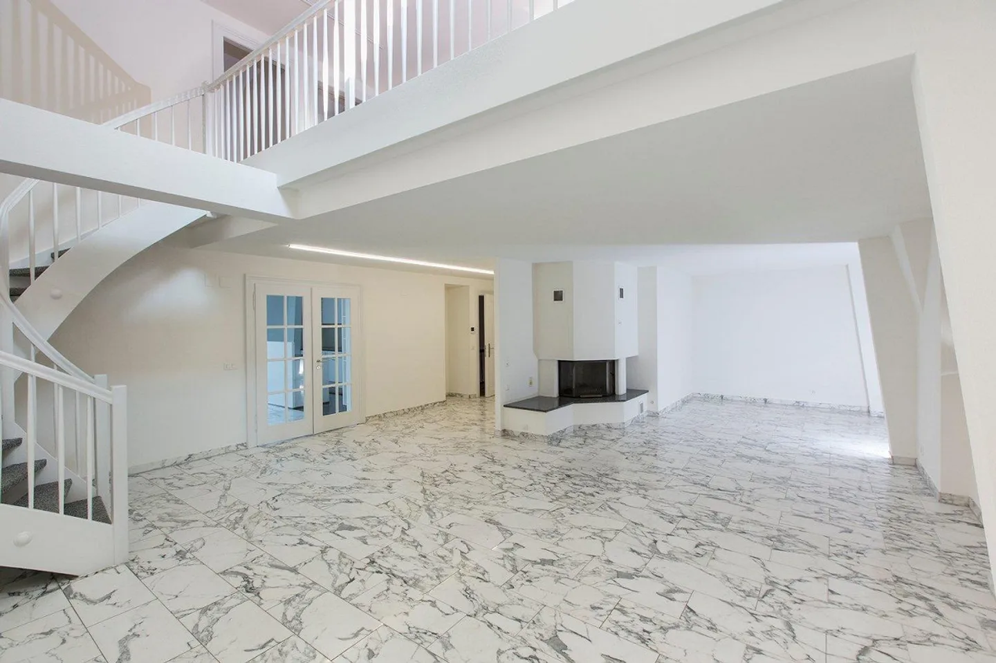 Maison Unique dans un Emplacement Privilégié : Profitez d'un Habitat Exclusif - Photo 3 sur 13