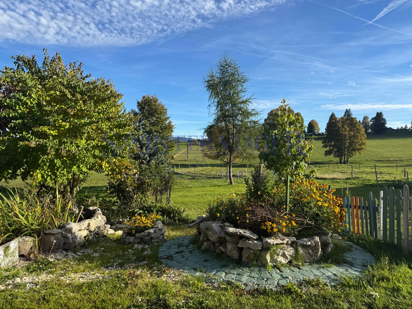 Lifelong annuity, partially free. Additional areas for renovation - Photo 2 of 21