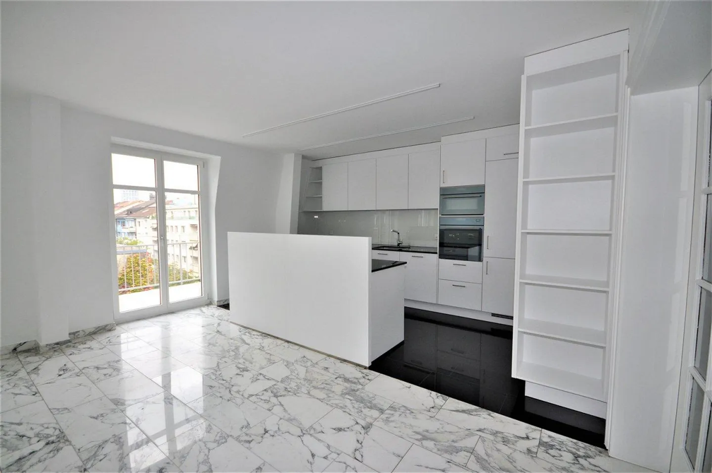 Maison Unique dans un Emplacement Privilégié : Profitez d'un Habitat Exclusif - Photo 5 sur 13