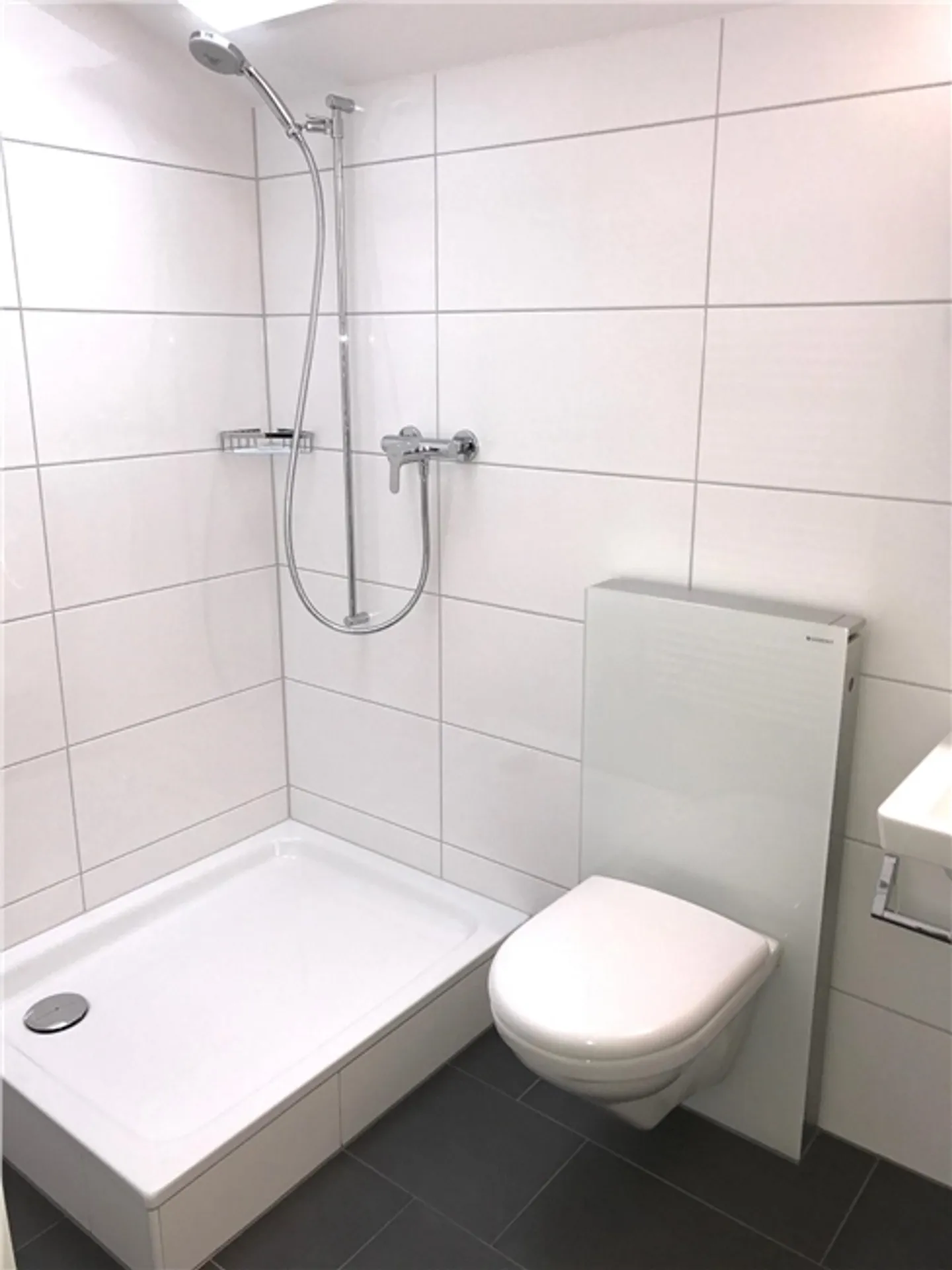 Studio moderno di 22 m² in mansarda / 4° piano - Foto 4 di 6