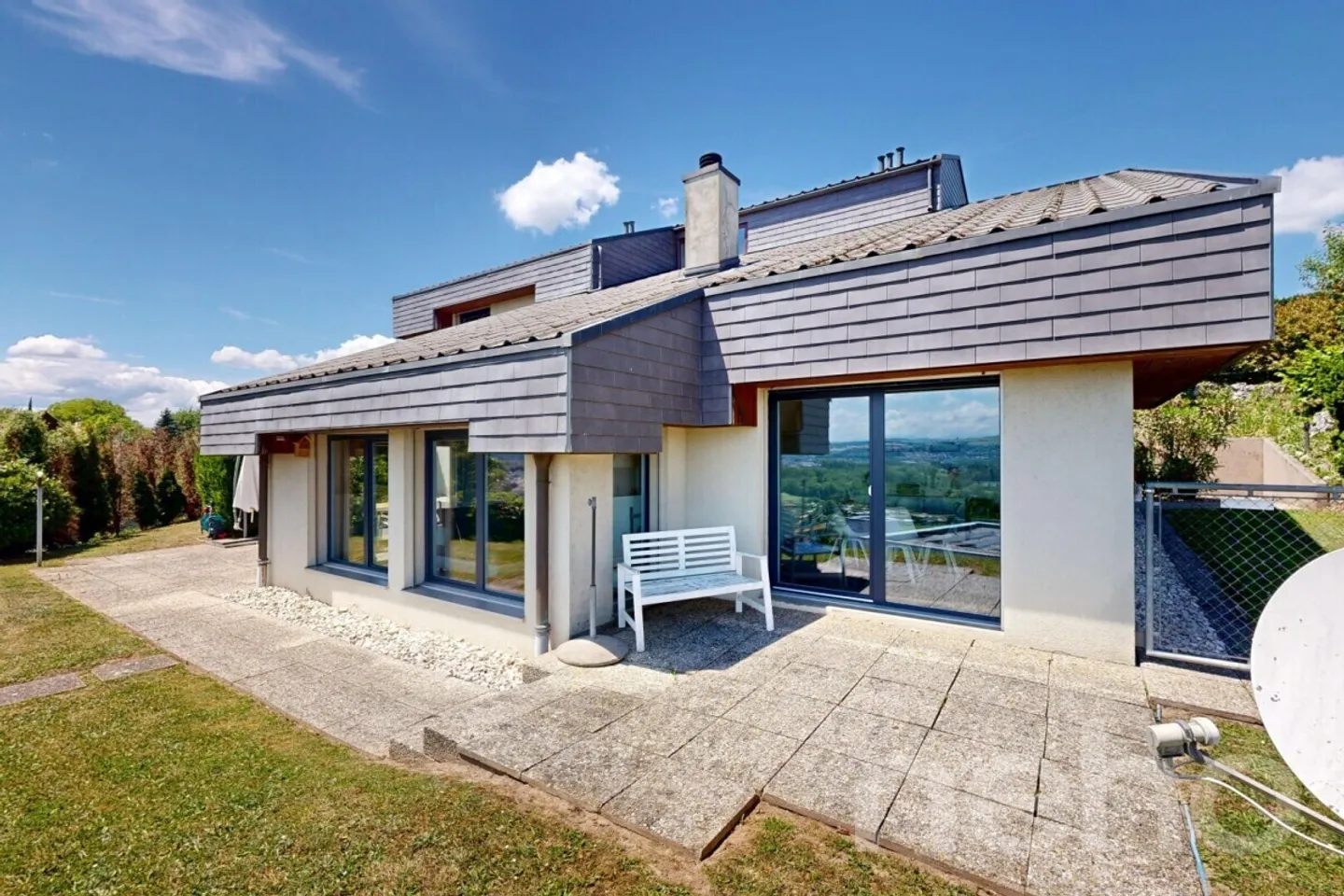 Magnifique villa avec vue sur le lac - Photo 1 sur 13