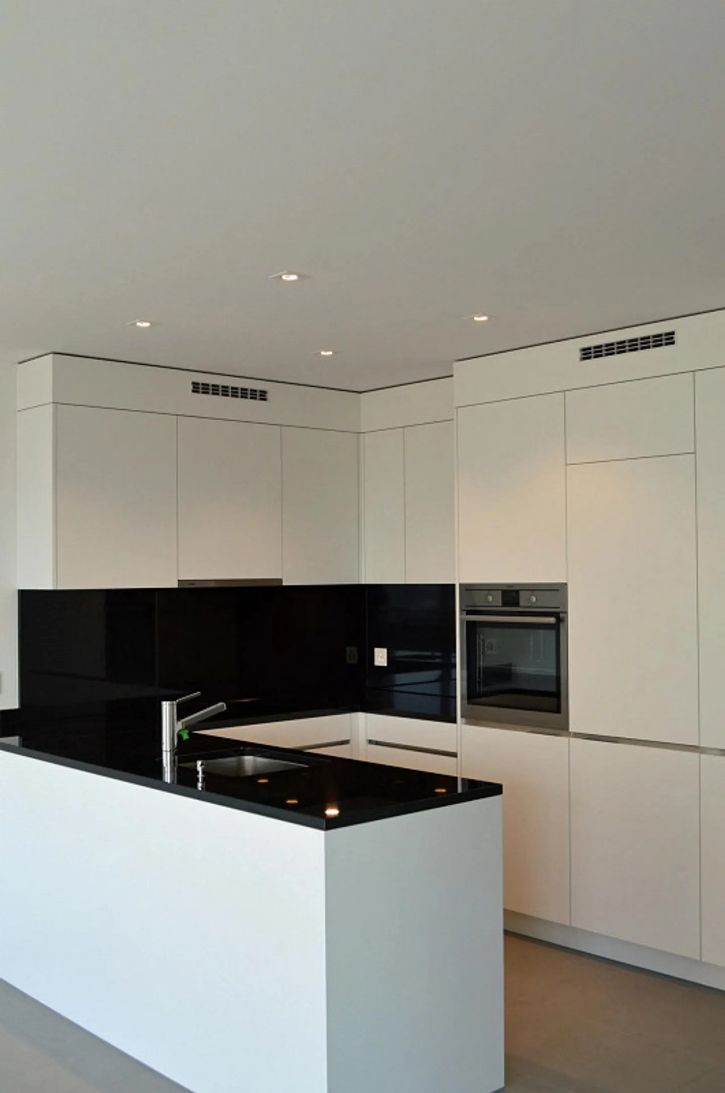 grand appartement récent - Photo 1 sur 4