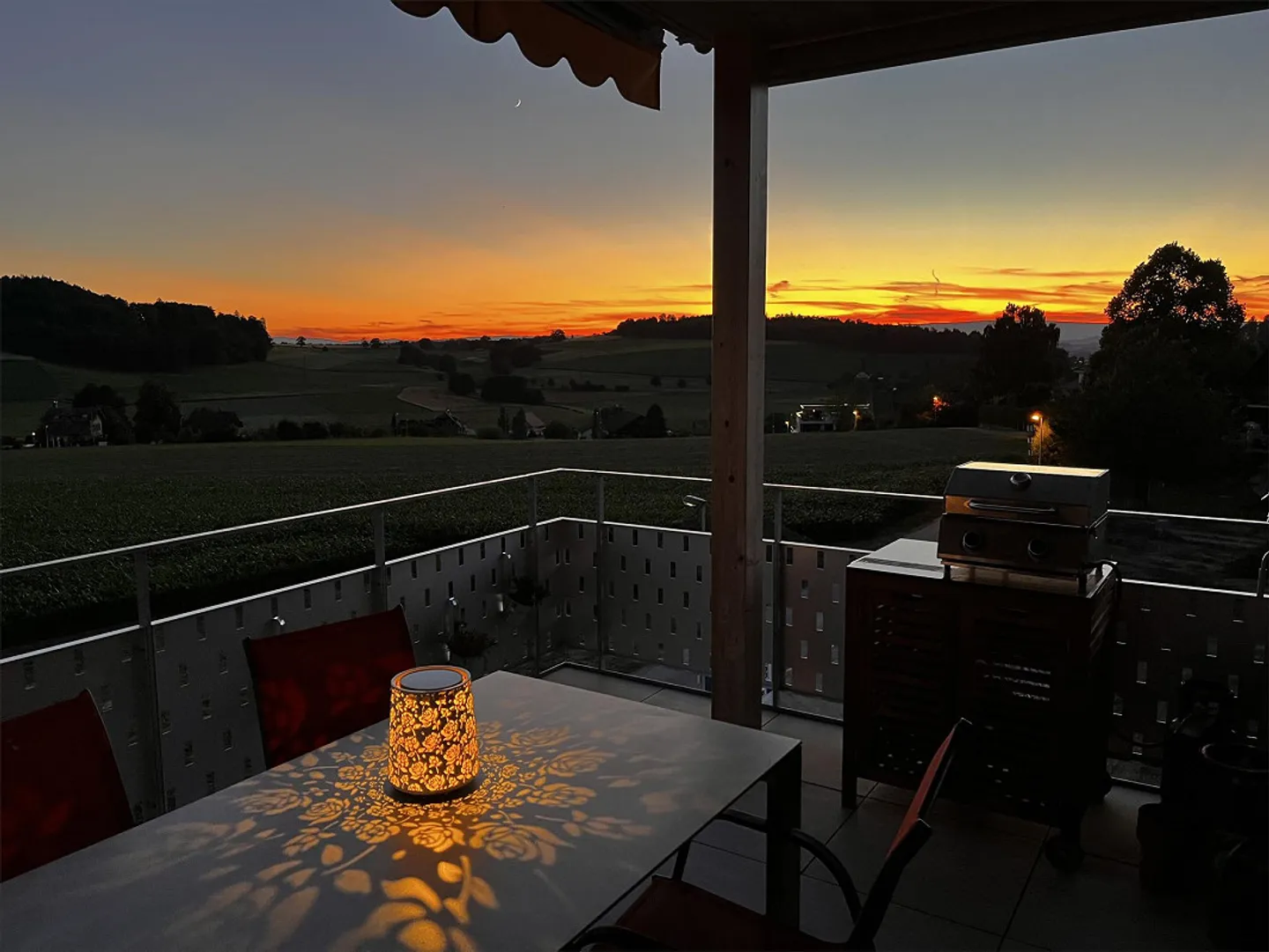 Appartamento giardino esclusivo di 5½ stanze – Vivere a uno standard di proprietà, solo - Foto 3 di 11