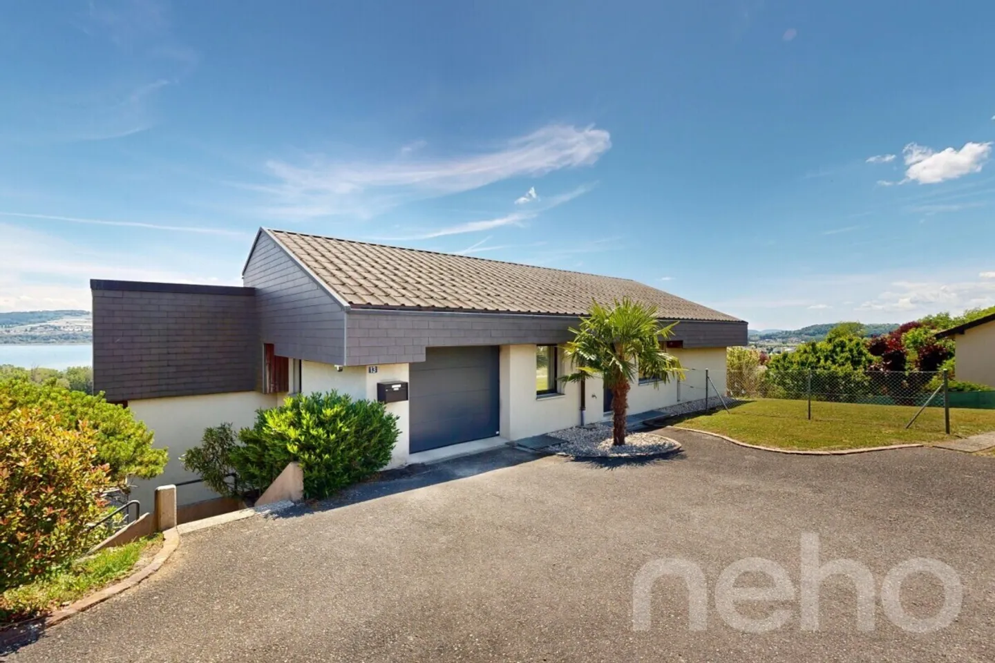 Magnifique villa avec vue sur le lac - Photo 3 sur 13