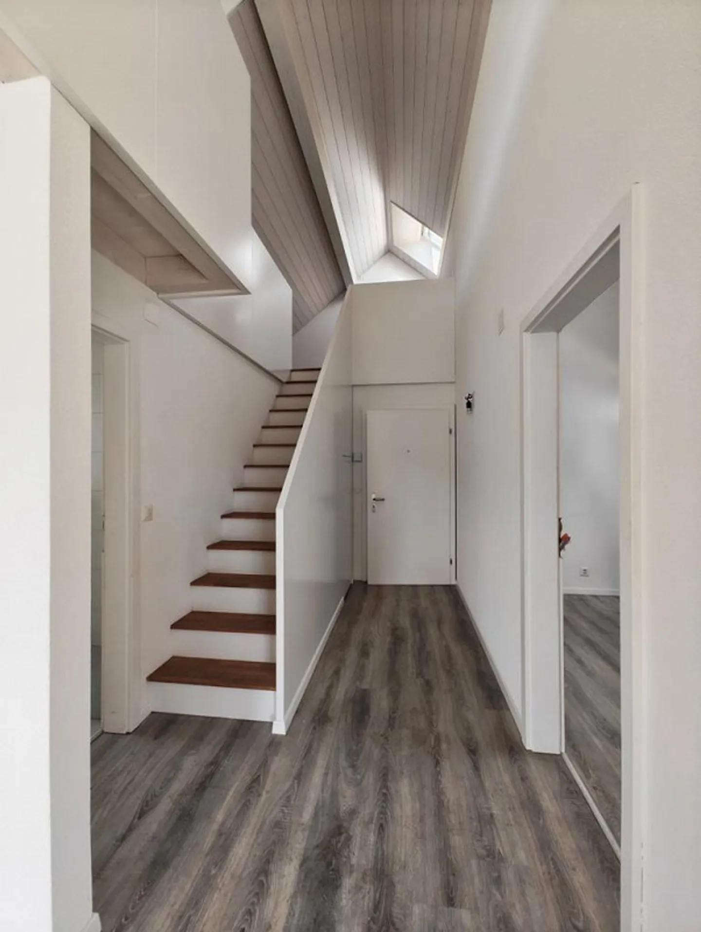 Appartamento duplex moderno di 3,5 locali al 3° piano - Foto 7 di 9