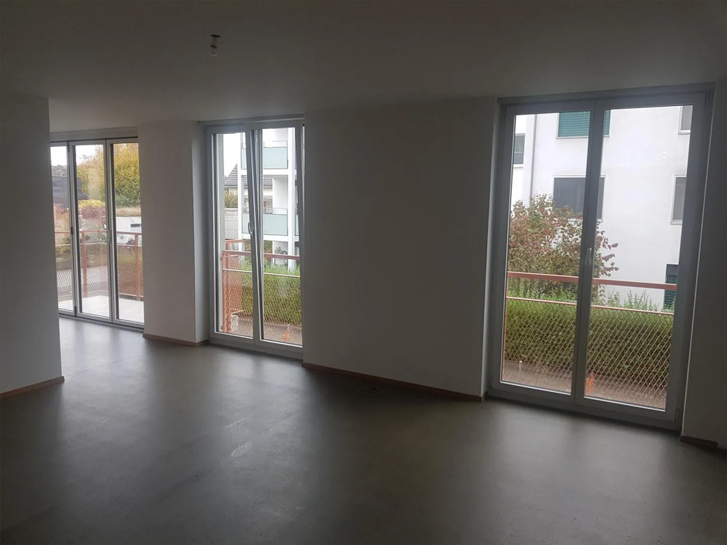 Appartement de 3.5 pièces dans un emplacement très central avec coin jardin - Photo 5 sur 10