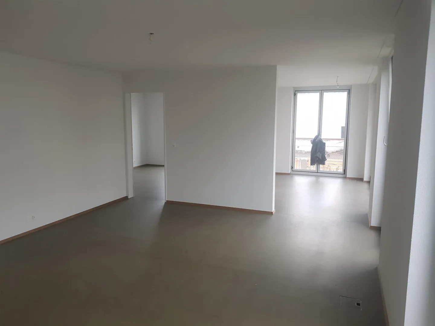 Appartement de 3.5 pièces dans un emplacement très central avec coin jardin - Photo 7 sur 10