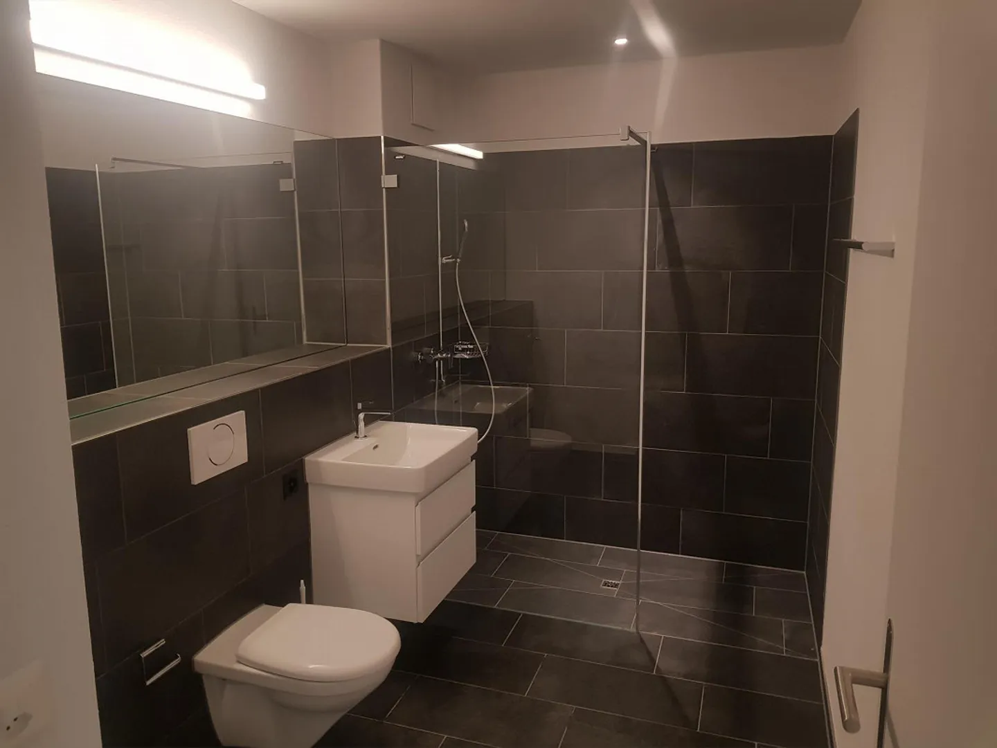 Appartement de 3.5 pièces dans un emplacement très central avec coin jardin - Photo 10 sur 10