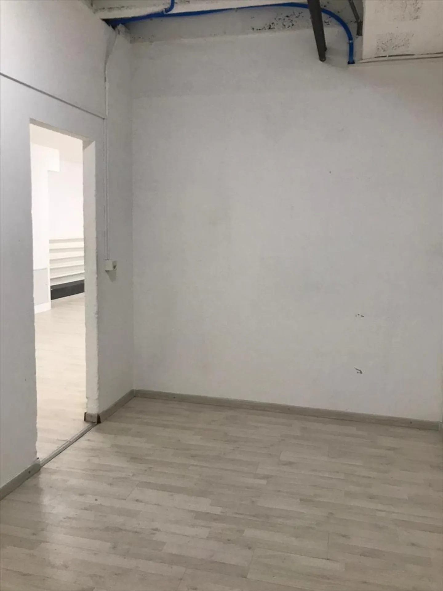Locali luminosi di 4.5 stanze, idealmente situati. (Ingresso lato Chemin de Renens) - Foto 8 di 9