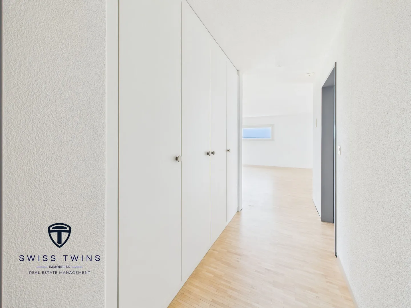 4.5-Room Apartment with a View of Nature - Photo 4 of 16
