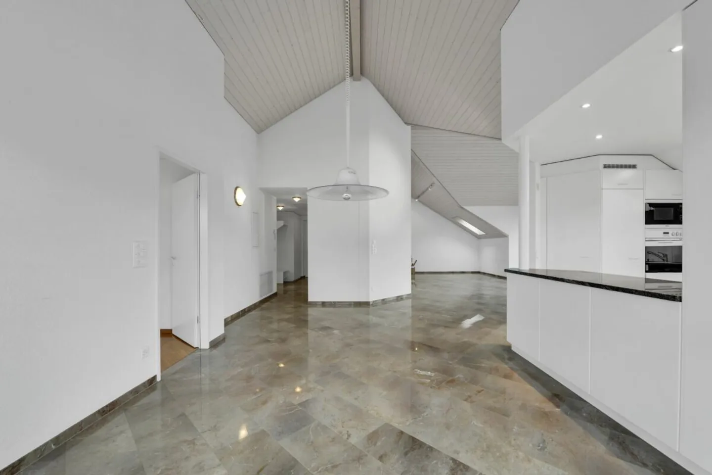 Apartment for sale - Photo 4 of 17