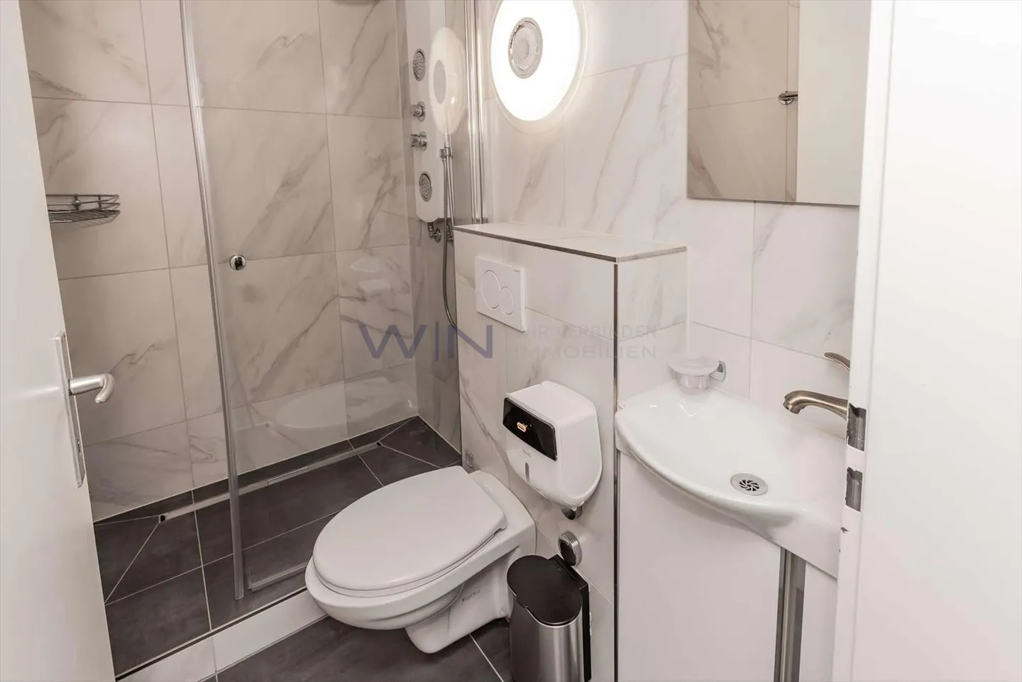 Family Klee-Blatt with Moments of Happiness - Photo 5 of 6