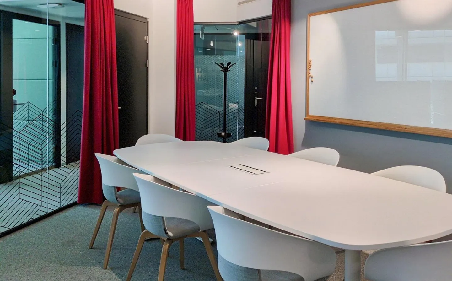 Designbüro für 40 bei Spaces Quartier de l'Étang - Foto 7 von 10