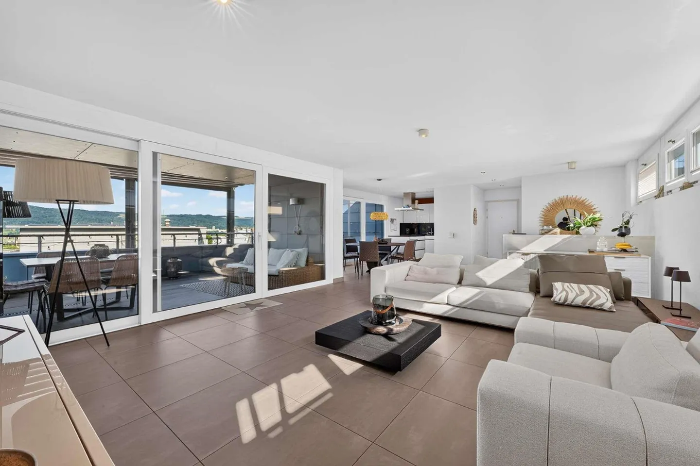 Elegante Maisonette mit Terrassen - Foto 8 von 20