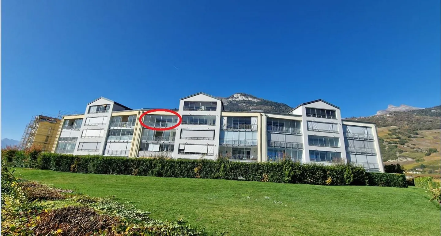 MOLTO BEL APPARTAMENTO 2 STANZE - COME NUOVO - SITUATO NEL COMPLESSO BAINS DE SAILLON - Foto 1 di 15