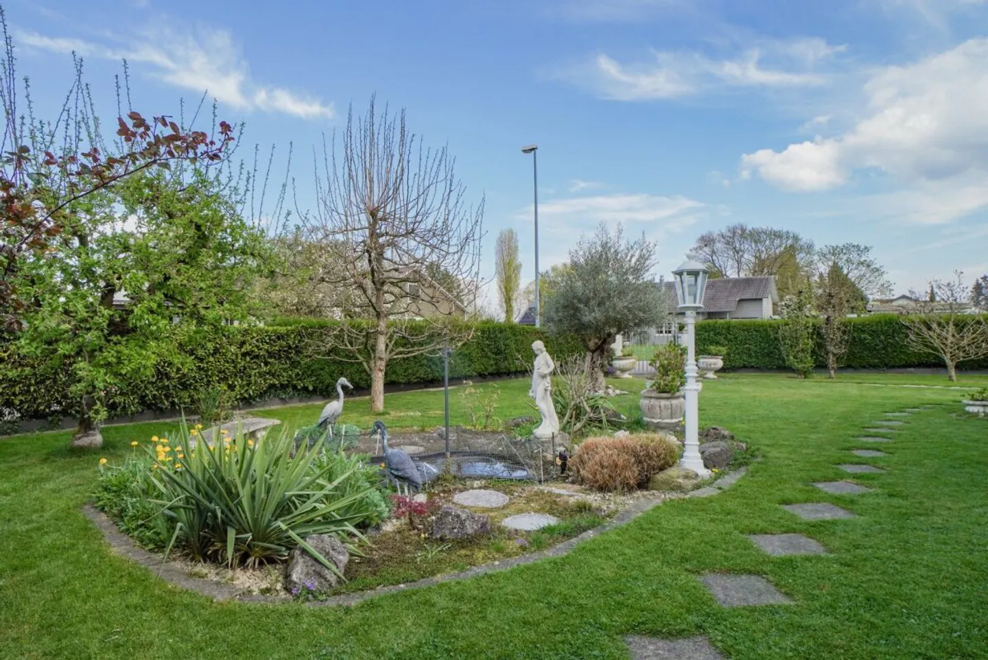 VILLA UNIFAMILIARE SEENAHES CON IDILLO GIARDINO (IN DIRITTO DI COSTRUZIONE) - Foto 7 di 8