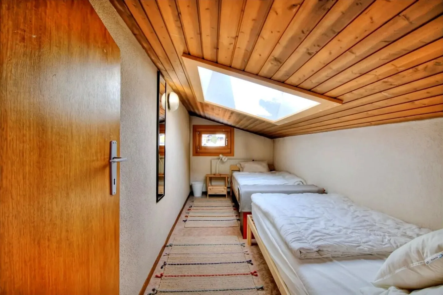 Charming Attic Apartment in Morgins - Photo 8 of 12